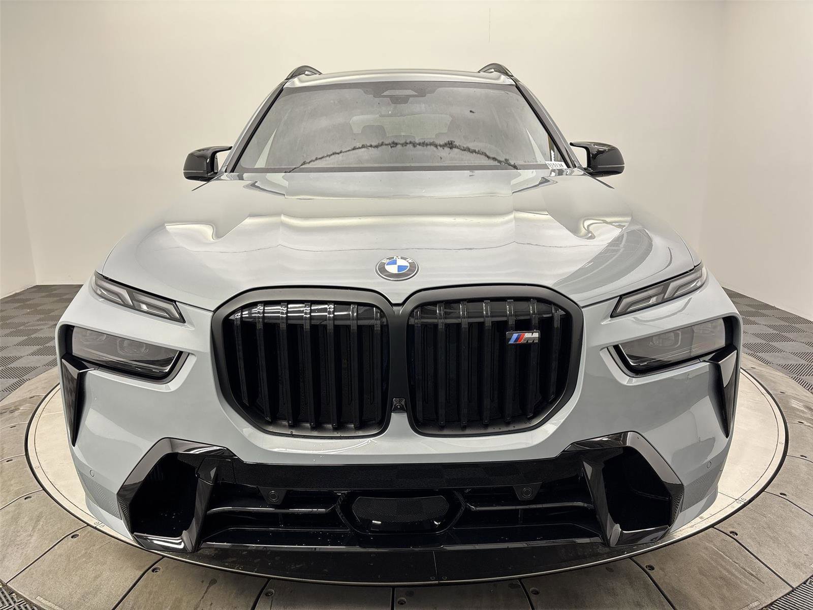 New 2026 BMW X7 M60i image 14