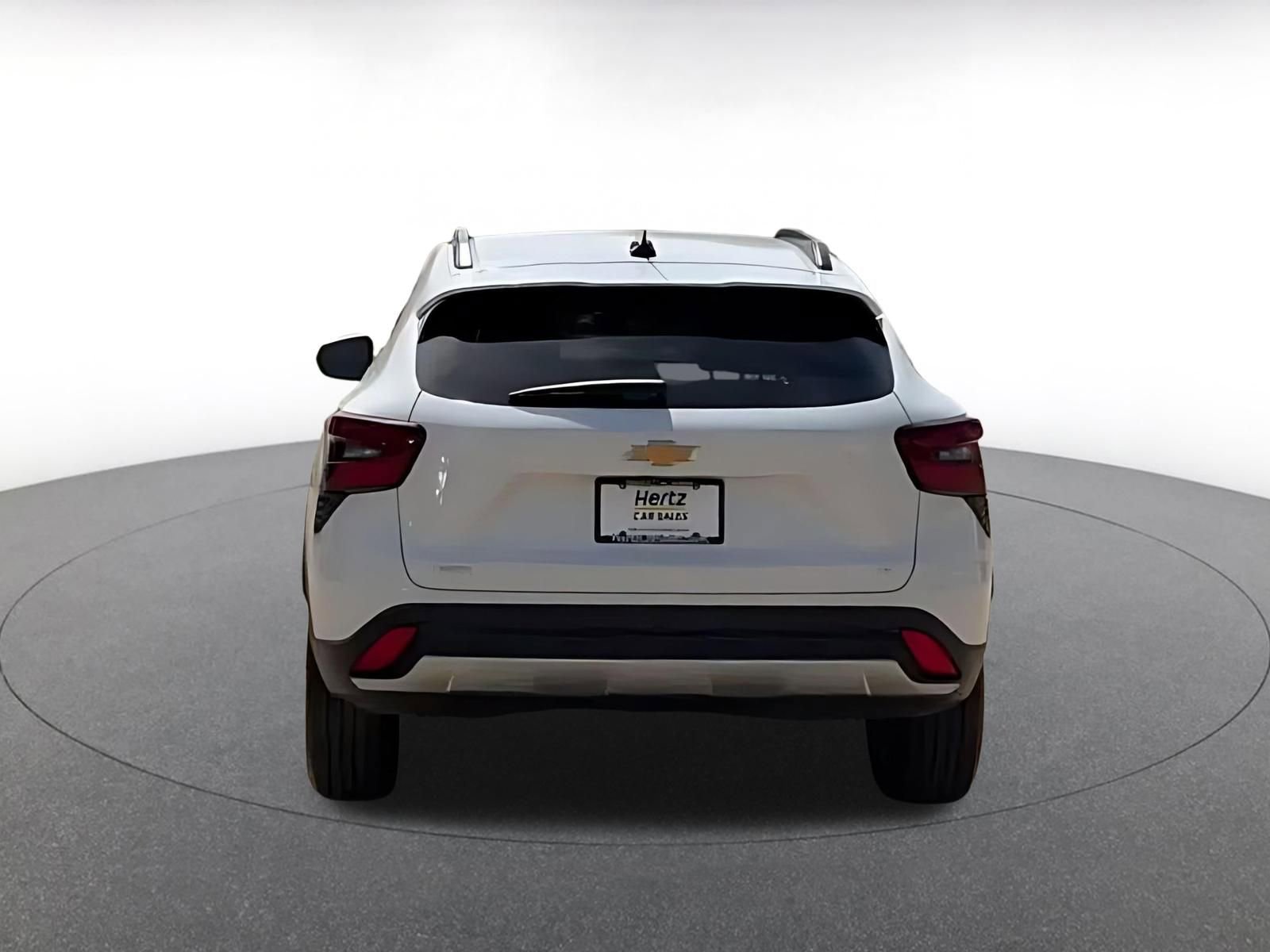 Used 2025 Chevrolet Trax LT w/ LT Convenience Package FWD image 12