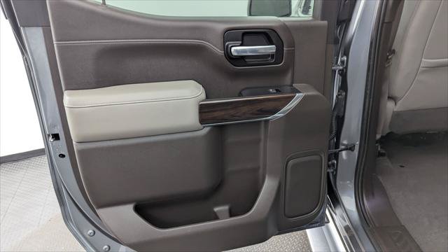 Used 2020 GMC Sierra 1500 SLT w/ SLT Premium Plus Package AWD/4WD image 16