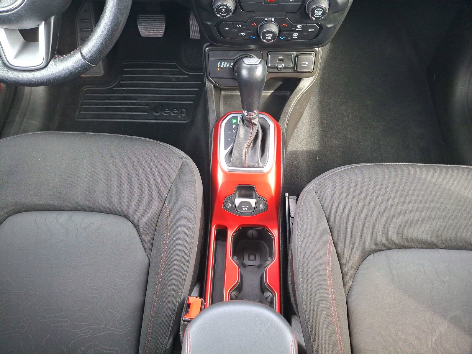 Used 2020 Jeep Renegade Trailhawk w/ Cold Weather Group AWD/4WD image 12