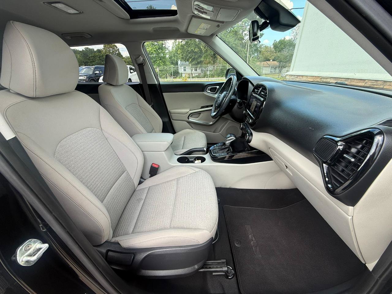 Used 2021 Kia Soul EX FWD image 26