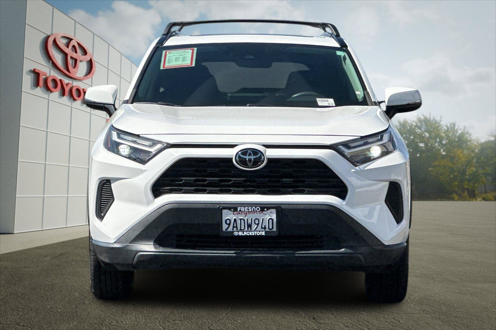 Certified 2022 Toyota RAV4 XLE w/ Convenience Package FWD image 8