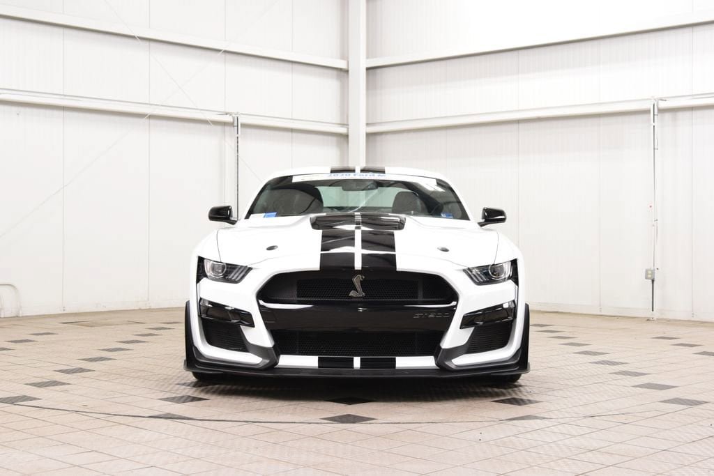 Used 2020 Ford Mustang Shelby GT500 w/ Technology Package RWD image 2