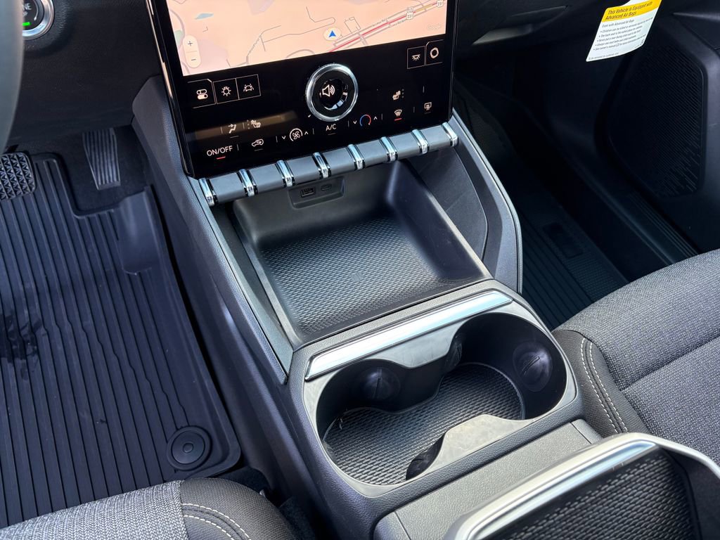 New 2026 GMC Terrain Elevation w/ LPO, Floor Liner Package image 18