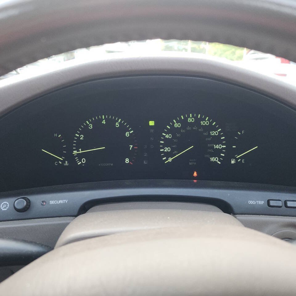 Used 1996 Lexus LS 400 RWD image 12