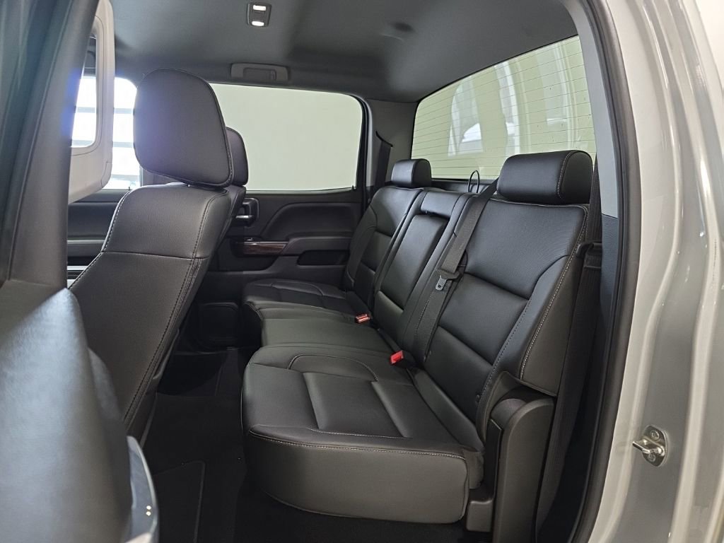 Used 2019 GMC Sierra 3500 SLT w/ Duramax Plus Package AWD/4WD image 10