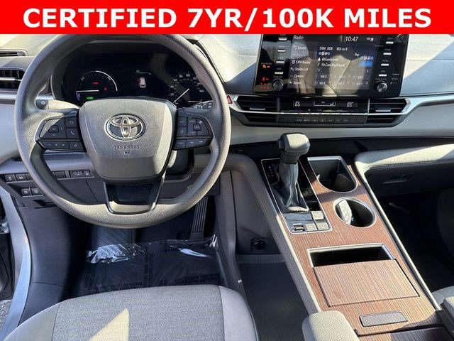 Used 2024 Toyota Sienna LE image 17