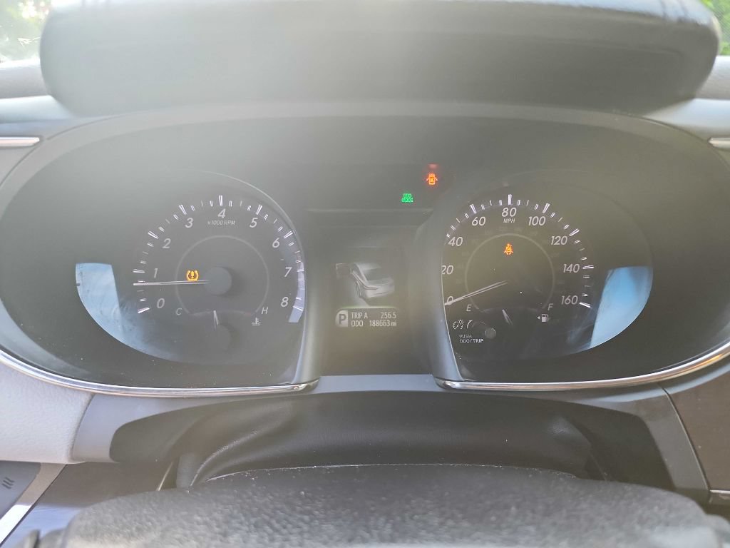 Used 2017 Toyota Avalon XLE FWD image 28