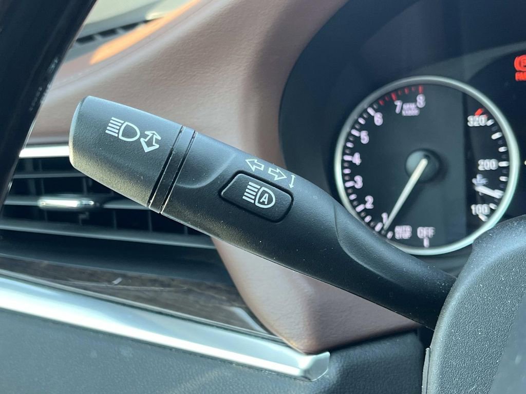 Used 2019 Buick Enclave Avenir w/ Avenir Technology Package image 33