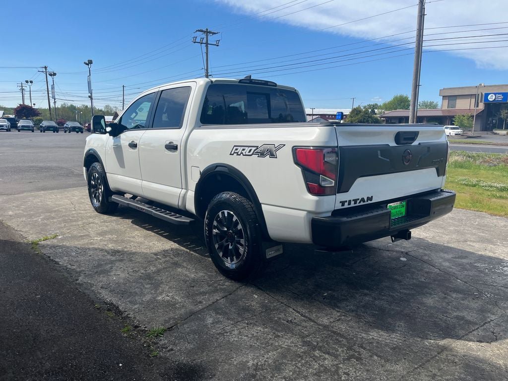 Used 2024 Nissan Titan PRO-4X w/ Pro-4x Convenience Package AWD/4WD image 4