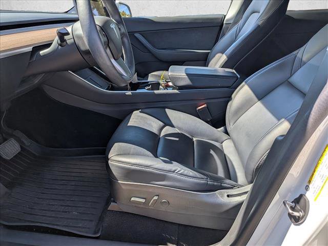 Used 2020 Tesla Model Y Long Range image 14