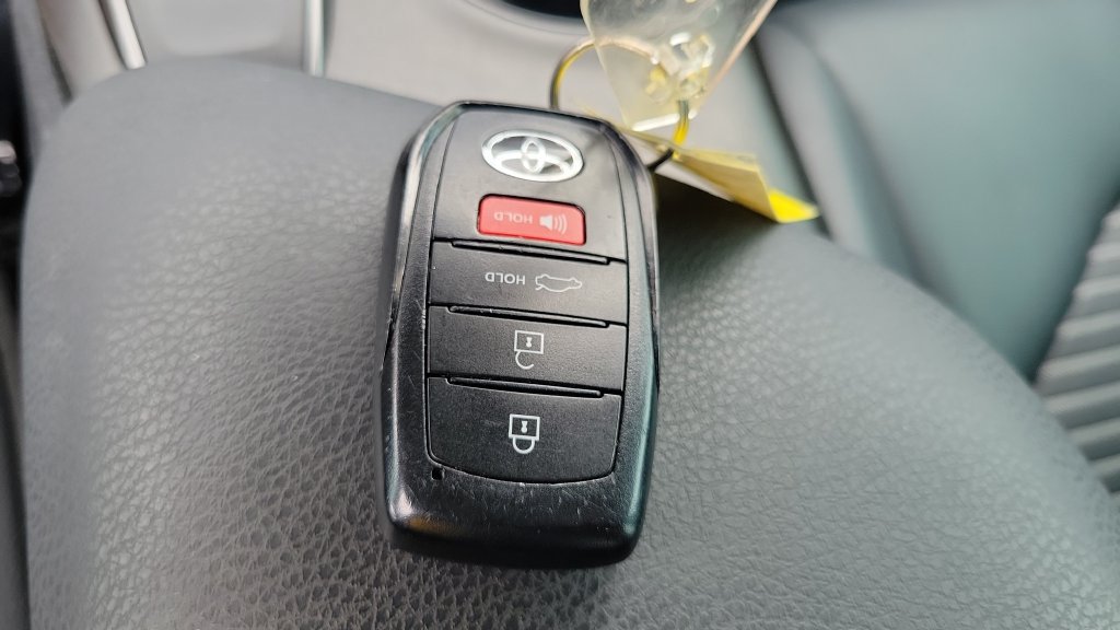 Used 2024 Toyota Camry SE w/ Convenience Package FWD image 22
