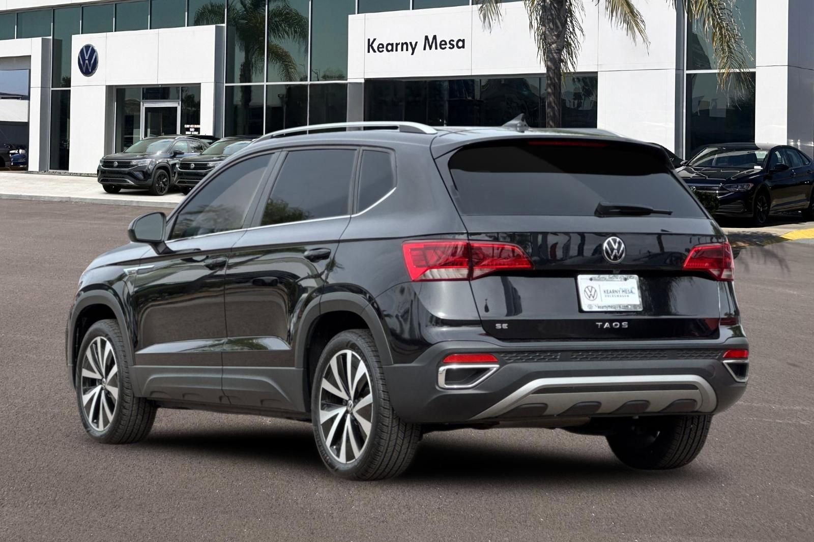 Used 2023 Volkswagen Taos SE image 6