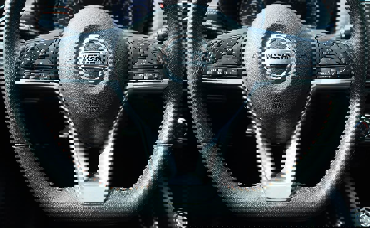 Used 2020 Nissan Versa SR w/ Electronics Package image 54