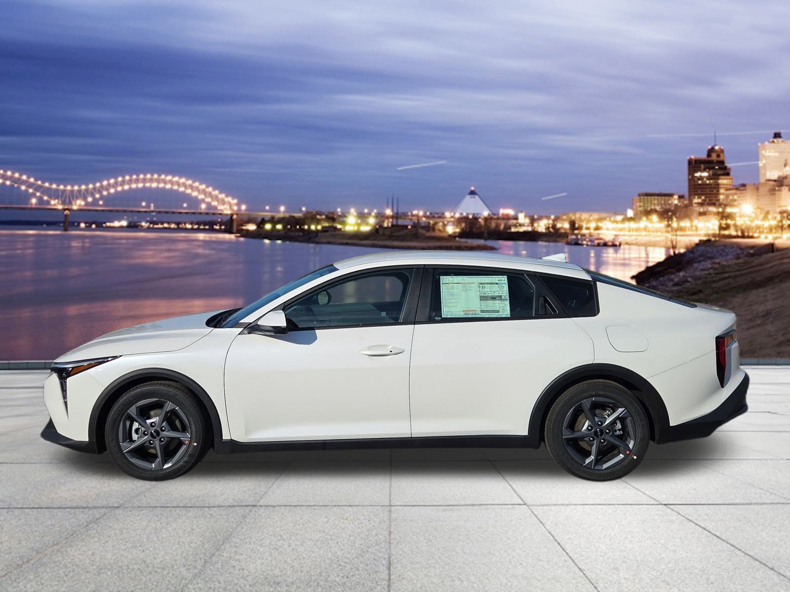 New 2025 Kia K4 LXS image 2