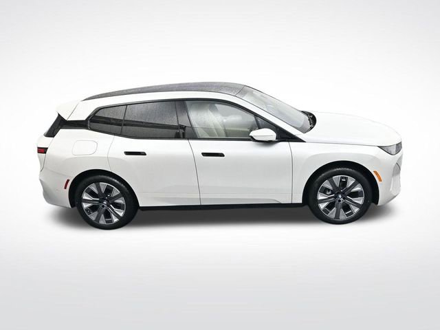 New 2026 BMW iX xDrive60 image 22