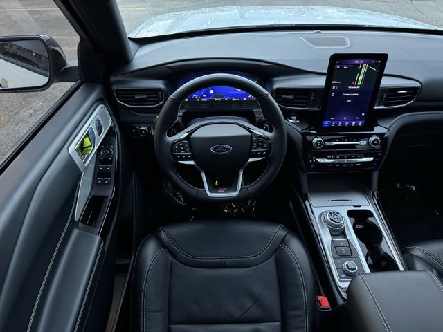 Certified 2022 Ford Explorer ST w/ Equipment Group 401A image 5