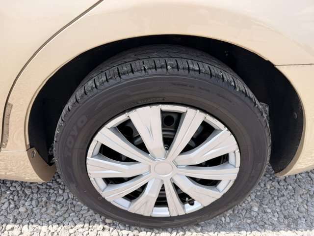 Used 2010 Toyota Camry SE FWD image 12