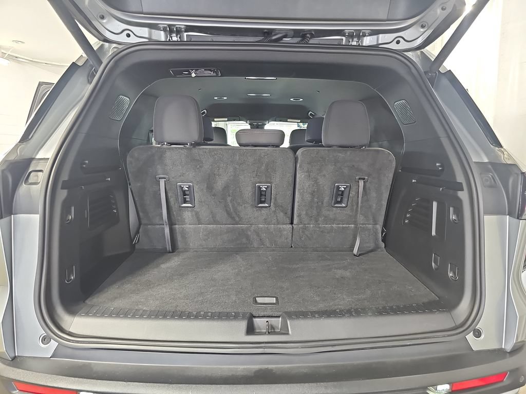 Certified 2024 Chevrolet Traverse LT AWD/4WD image 17
