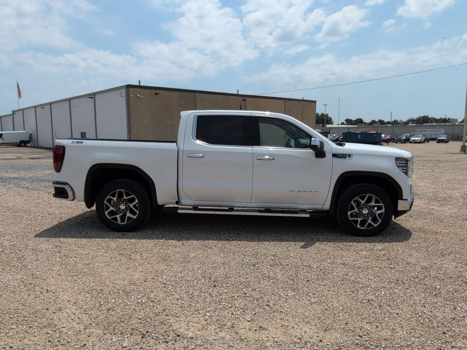 New 2026 GMC Sierra 1500 SLT w/ SLT Premium Plus Package AWD/4WD image 7