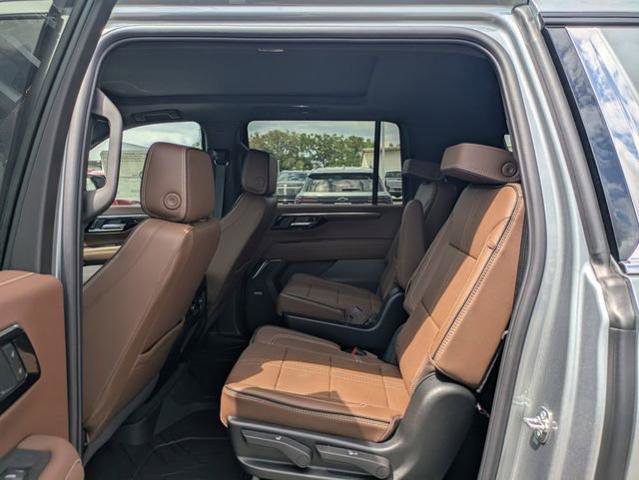 New 2026 Chevrolet Suburban High Country image 16