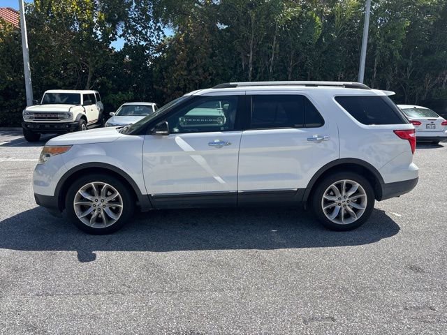 Used 2015 Ford Explorer XLT w/ Equipment Group 202A image 4