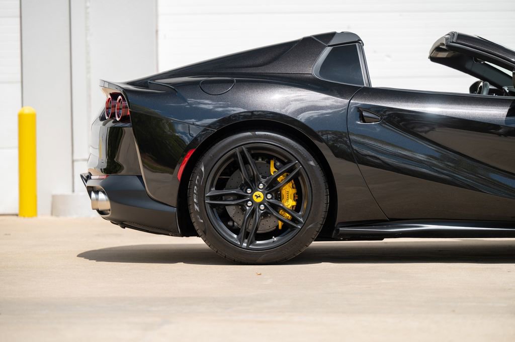 Used 2022 Ferrari 812 GTS RWD image 66