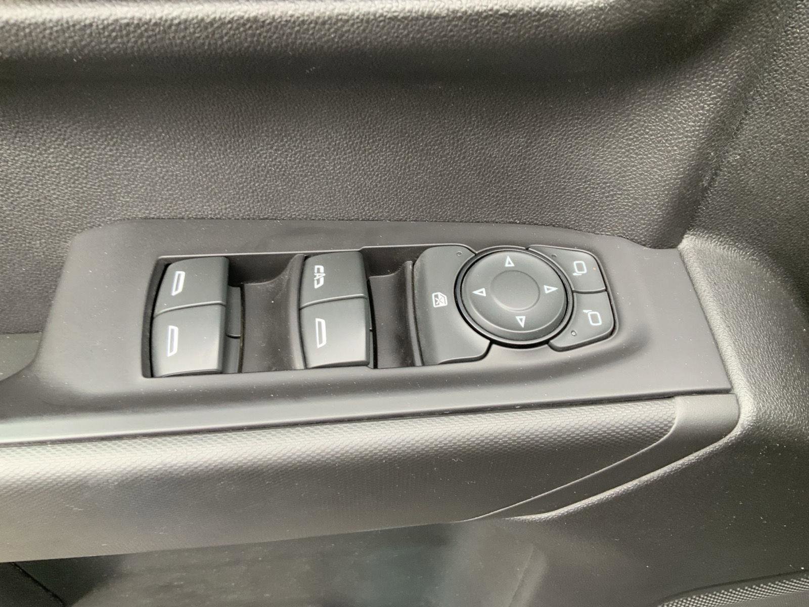 Used 2019 Chevrolet Silverado 1500 Custom Trail Boss w/ Custom Convenience Package image 21