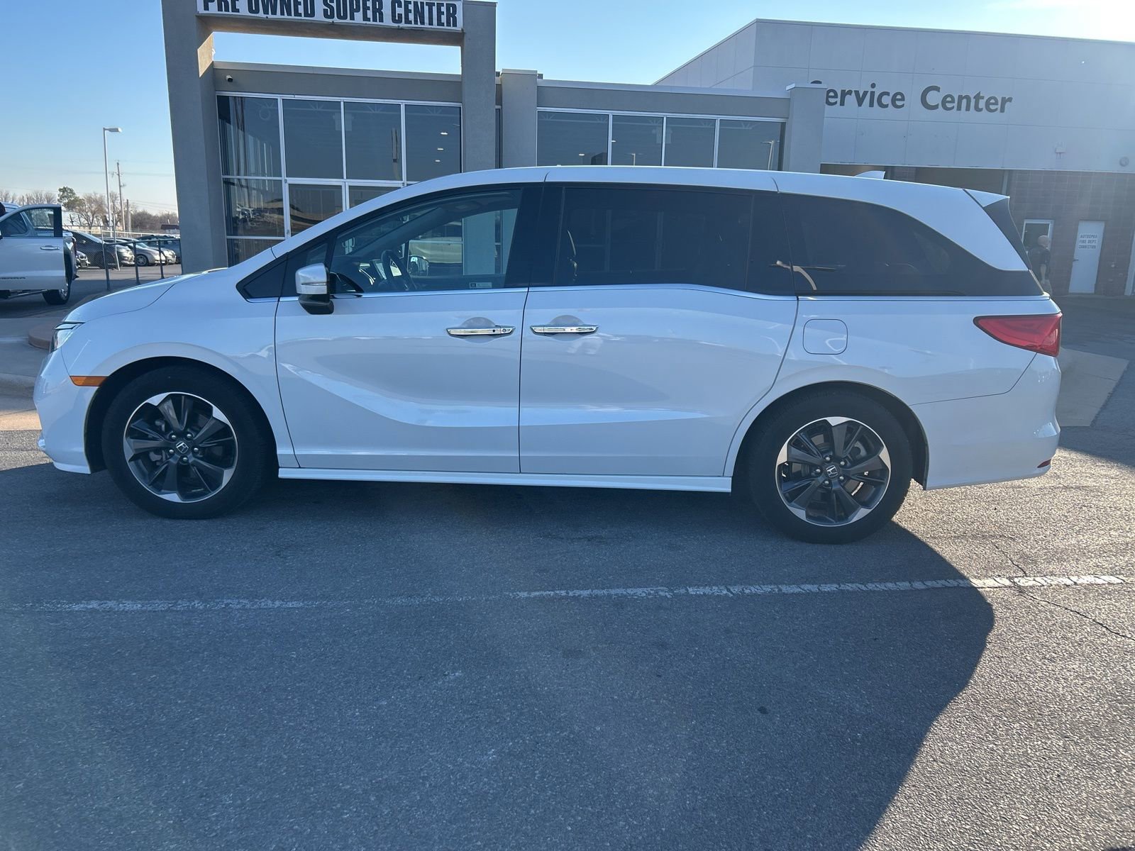 Used 2023 Honda Odyssey Elite image 8