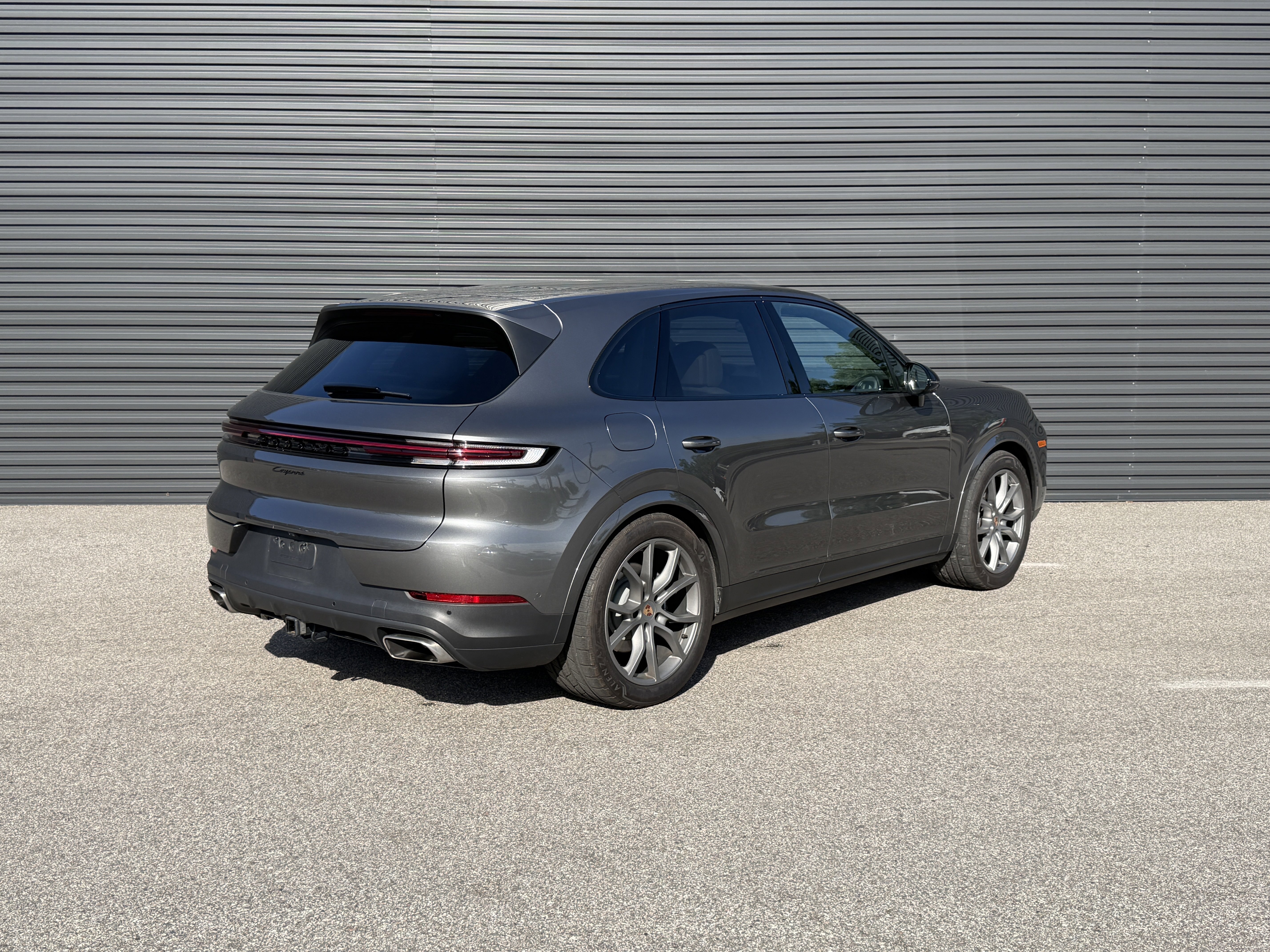 Certified 2025 Porsche Cayenne image 9
