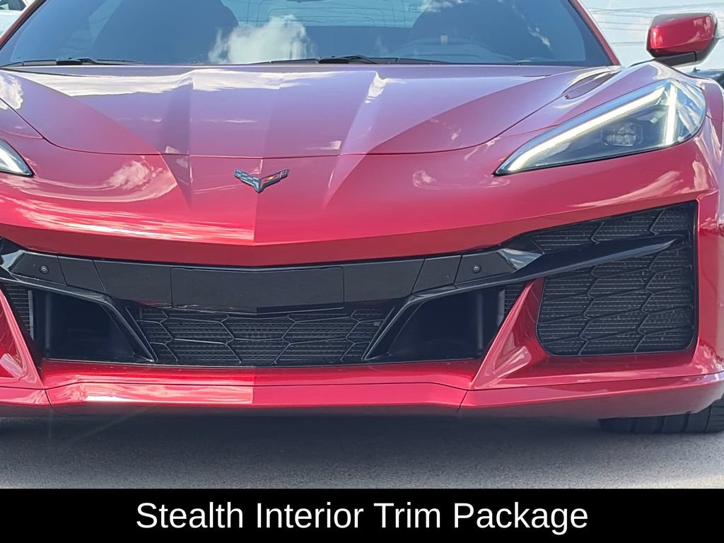 Used 2025 Chevrolet Corvette Z06 w/ Stealth Interior Trim Package RWD image 4