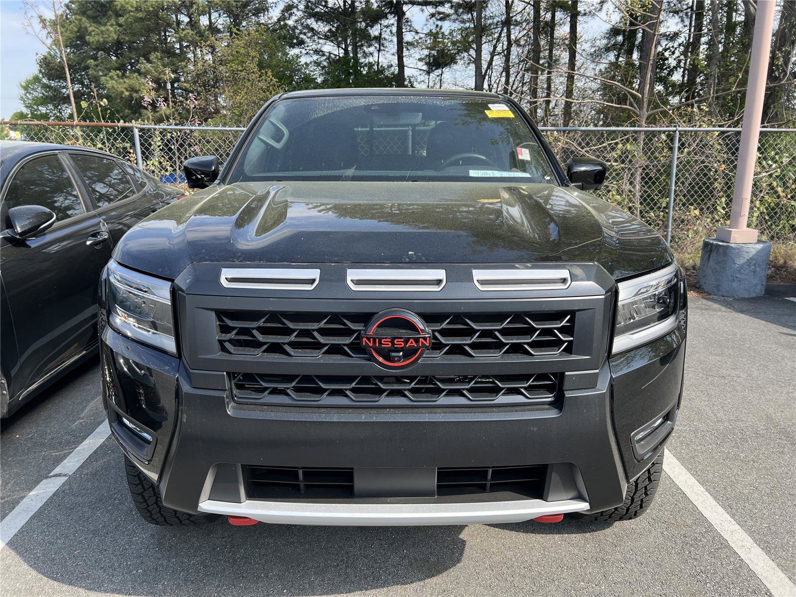 Used 2025 Nissan Frontier PRO-4X w/ Pro Premium Package image 2