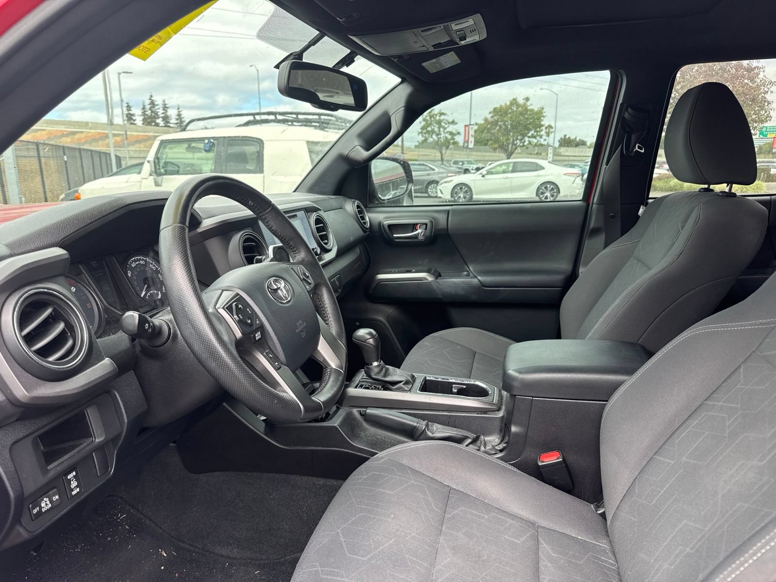 Used 2016 Toyota Tacoma TRD Sport RWD image 15