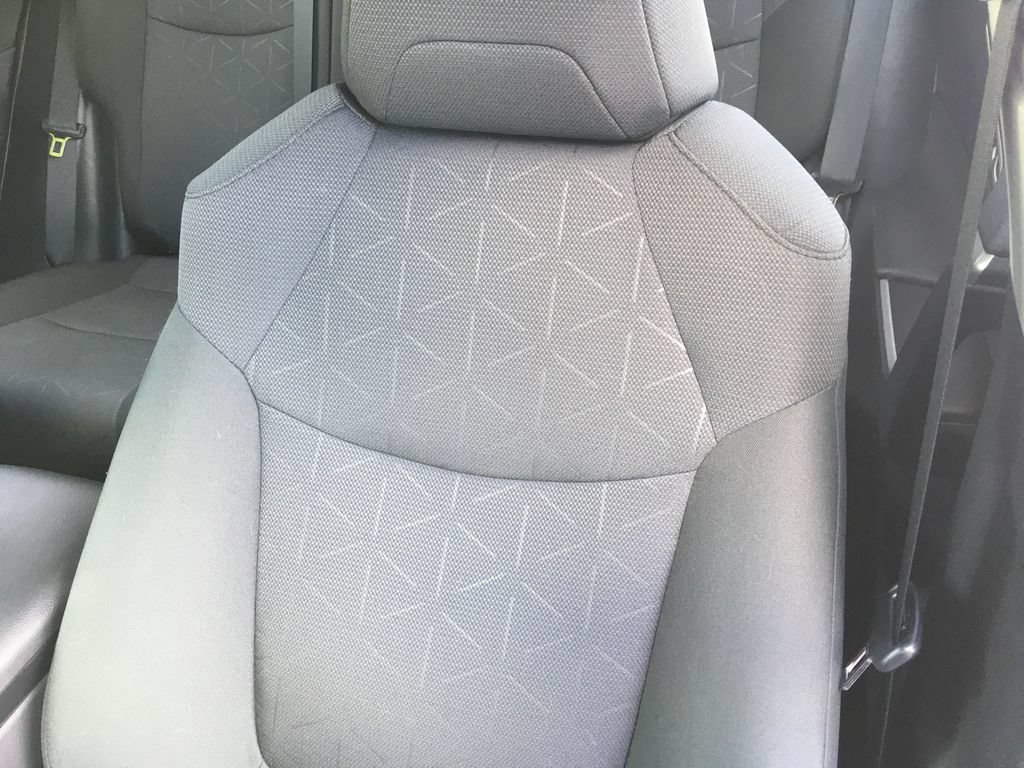Used 2025 Toyota RAV4 XLE AWD/4WD image 21