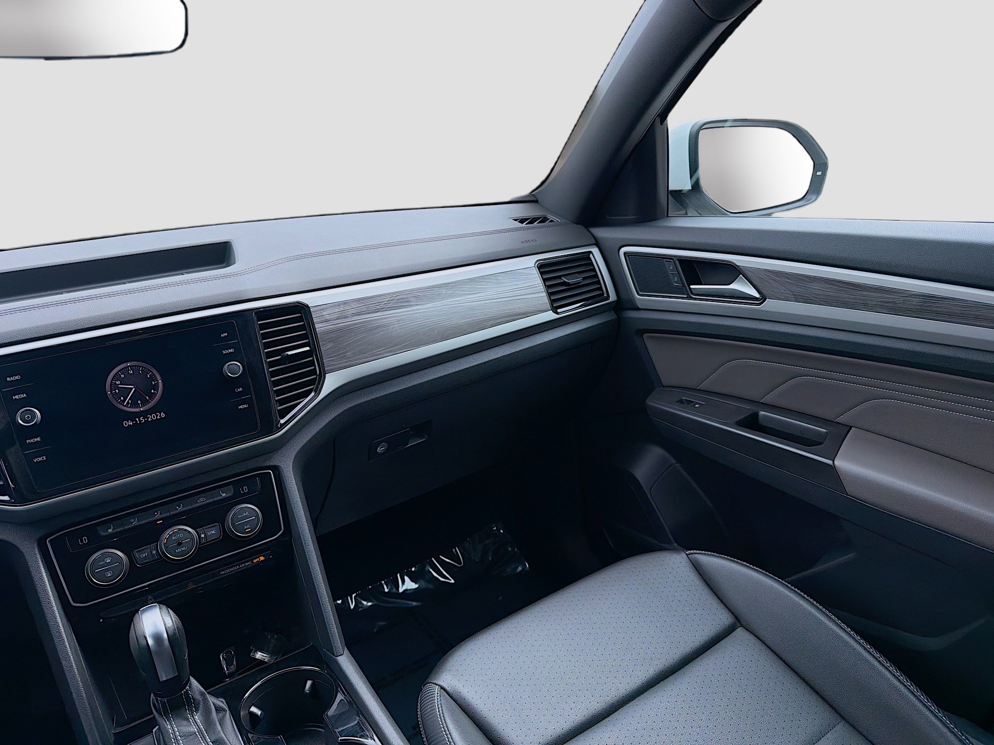 Certified 2022 Volkswagen Atlas Cross Sport SE image 21