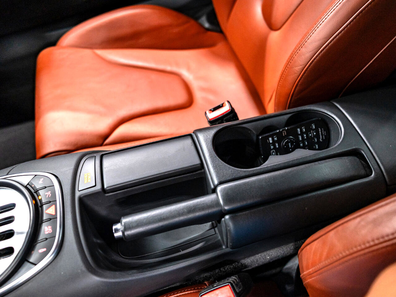 Used 2009 Audi R8 V10 image 36