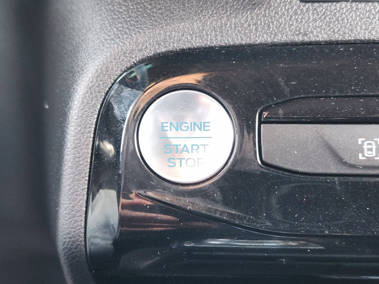 Used 2023 Ford Escape ST-Line w/ Tech Pack #1 image 24