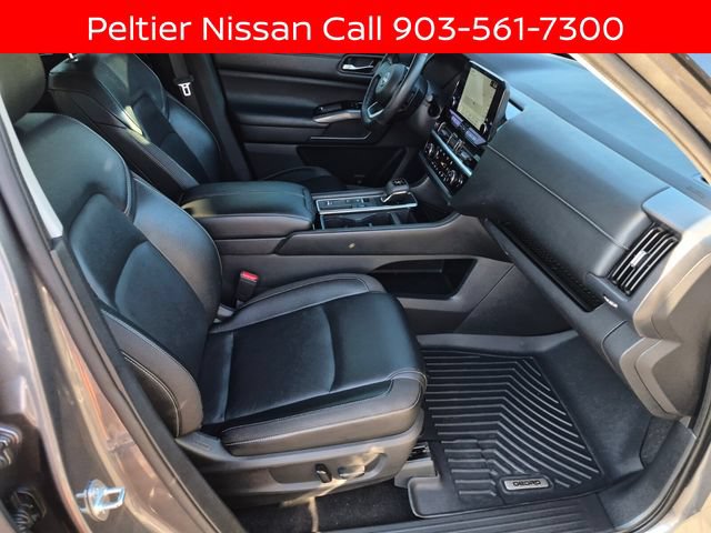 Certified 2022 Nissan Pathfinder SL w/ SL Premium Package FWD image 11