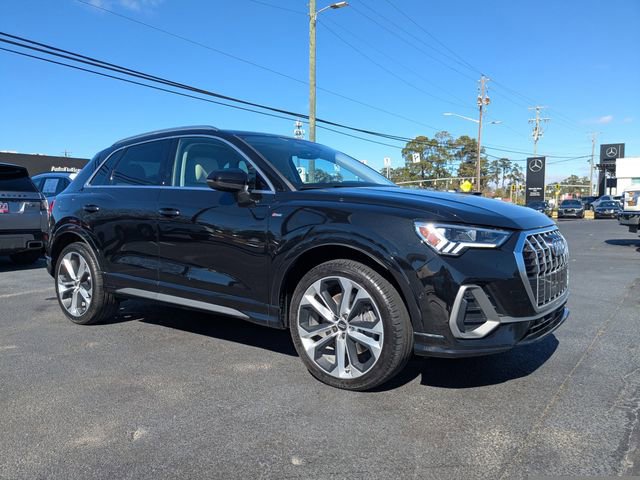 Used 2020 Audi Q3 2.0T Prestige w/ Prestige Package image 3