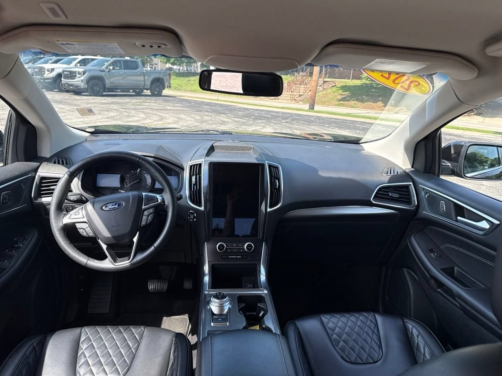 Used 2024 Ford Edge Titanium AWD/4WD image 15