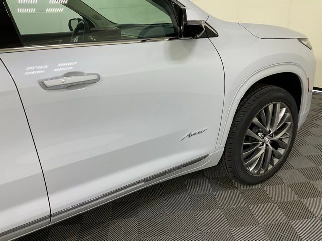 New 2026 Buick Enclave Avenir w/ Super Cruise Package image 8