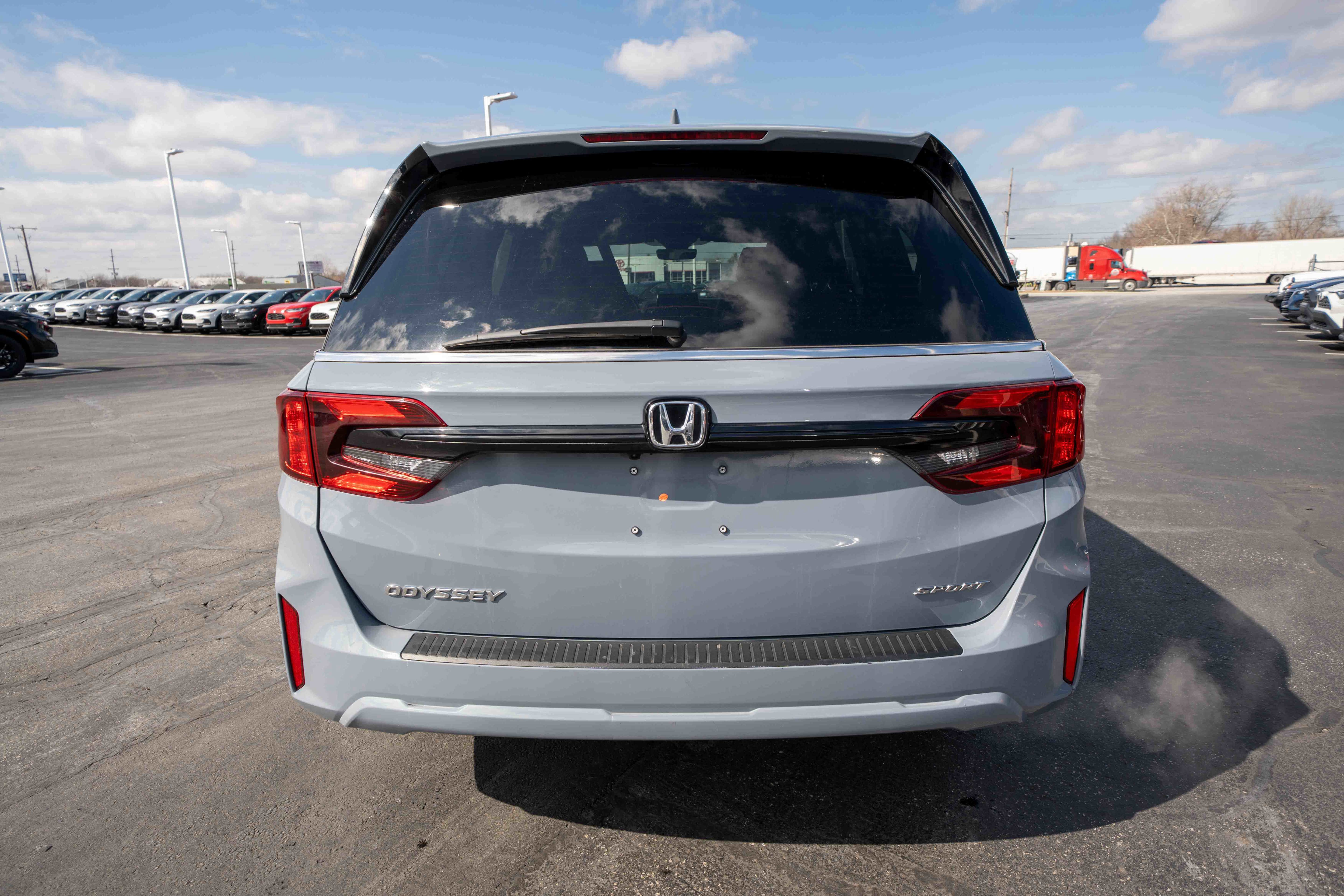 Used 2025 Honda Odyssey Sport-L image 5