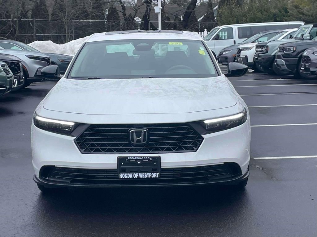 Certified 2025 Honda Accord SE image 2