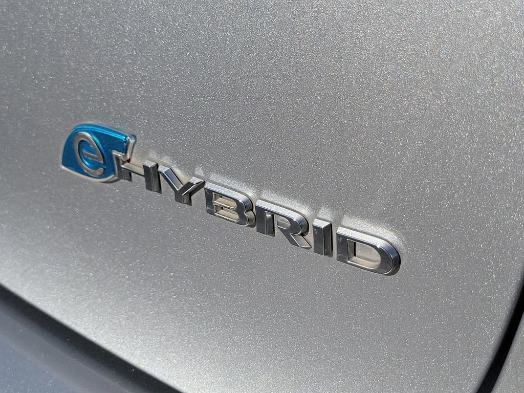 Used 2021 Chrysler Pacifica Touring-L FWD image 32