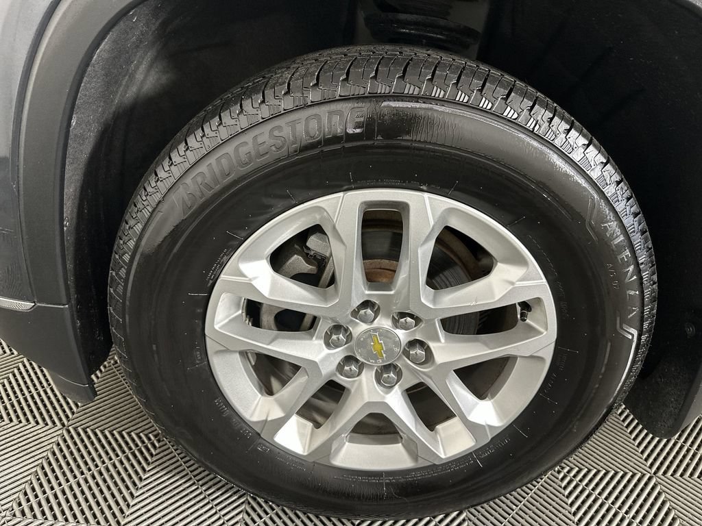 Used 2019 Chevrolet Traverse LT FWD image 34