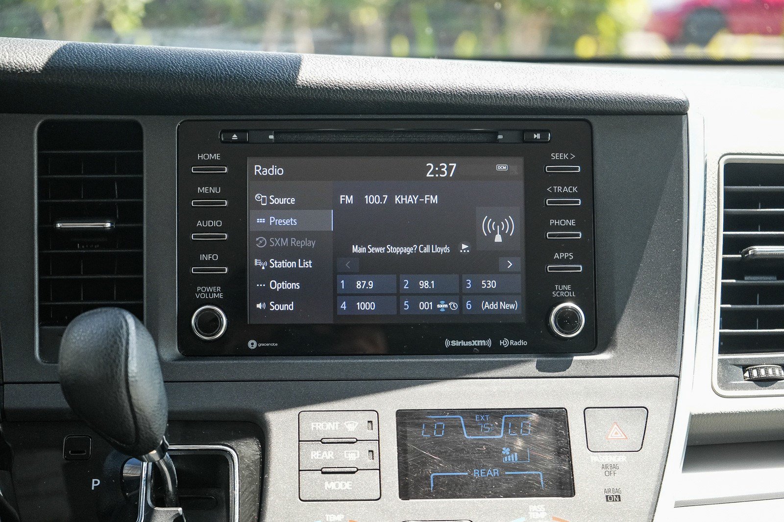 Used 2018 Toyota Sienna LE FWD image 13