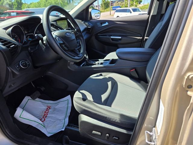 Used 2018 Ford Escape SE w/ Ford Safe & Smart Package AWD/4WD image 11