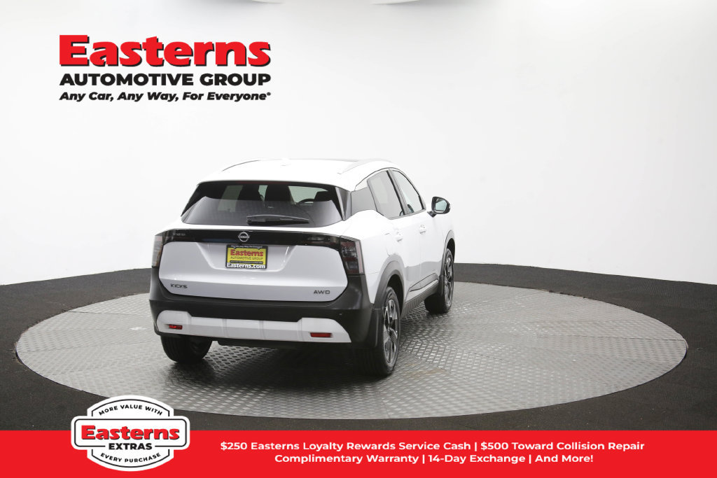 Used 2025 Nissan Kicks SV w/ SV Premium Package AWD/4WD image 42