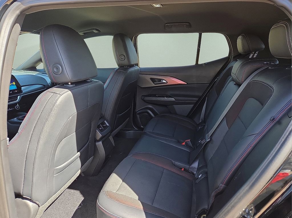 Used 2024 Chevrolet Equinox EV RS image 17