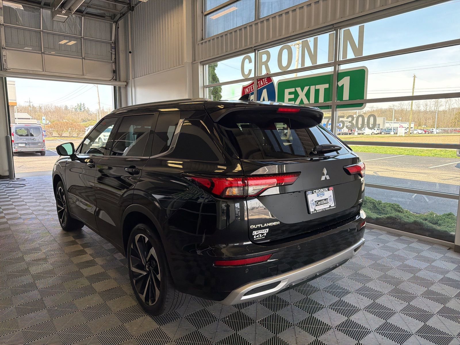 Used 2022 Mitsubishi Outlander SEL image 4